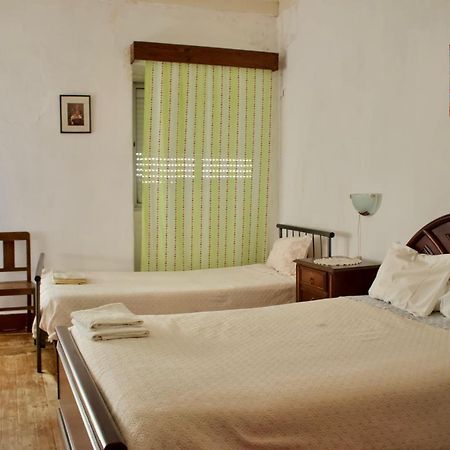 Residencial Tarouca Bed & Breakfast Fundão Eksteriør bilde